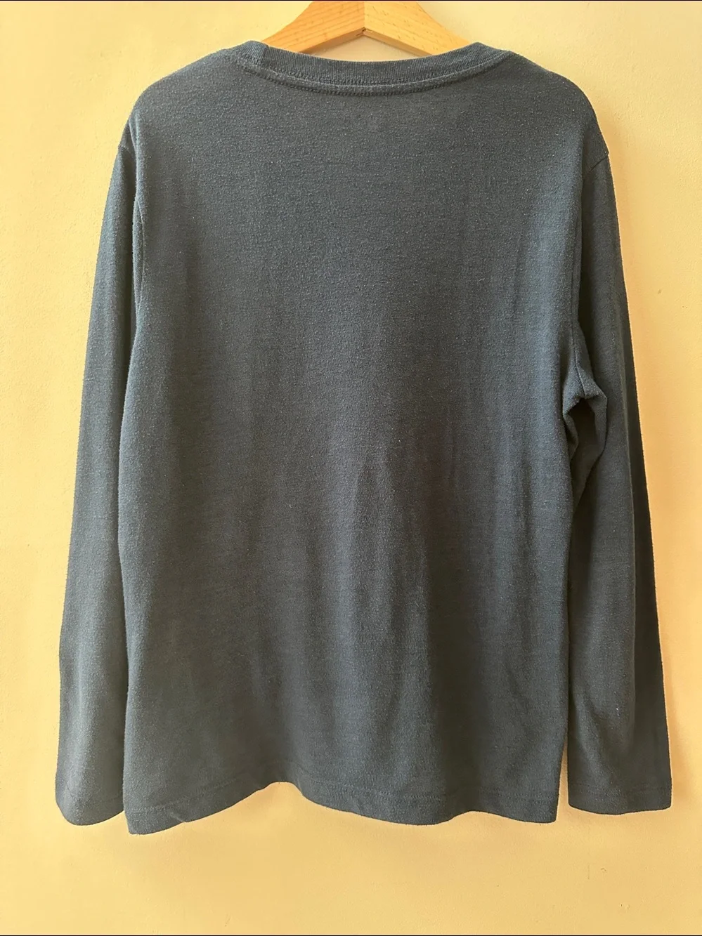 8/$25 Old Navy Boys Size 8 Navy Long Sleeve Go Explore More Shirt